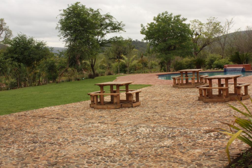 Copacopa Lodge And Conference Centre Punda Maria Exteriör bild