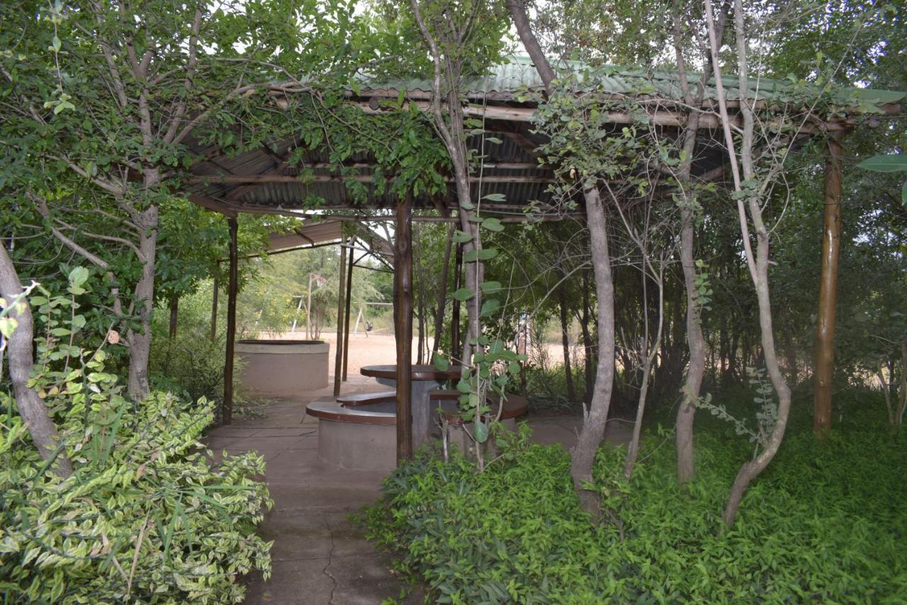 Copacopa Lodge And Conference Centre Punda Maria Exteriör bild