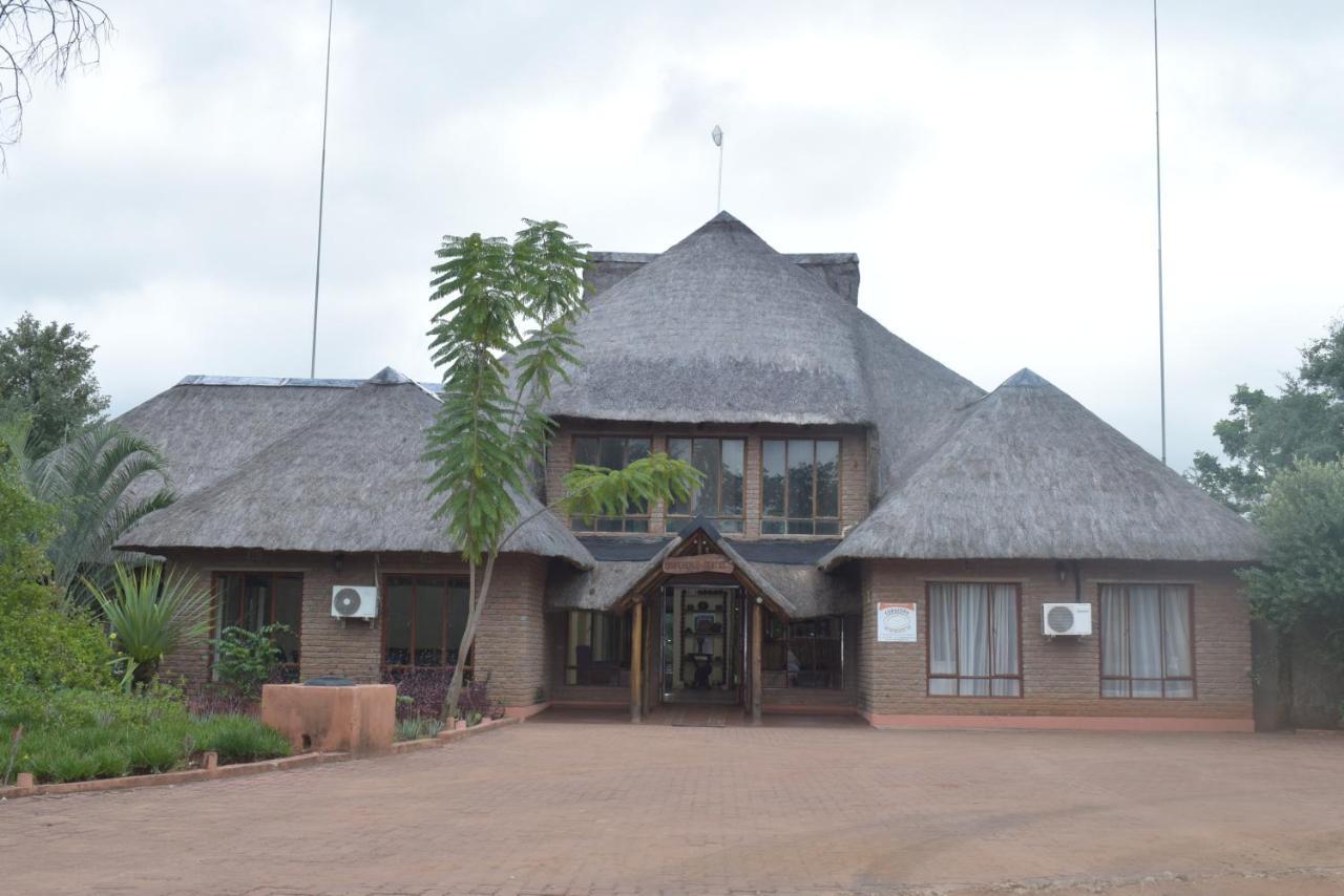 Copacopa Lodge And Conference Centre Punda Maria Exteriör bild