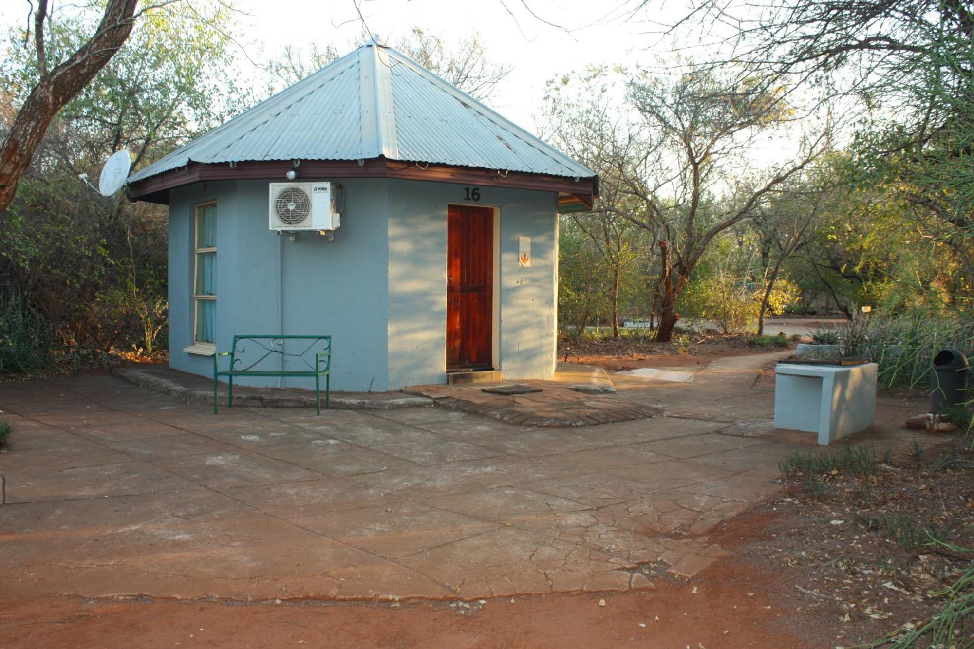Copacopa Lodge And Conference Centre Punda Maria Exteriör bild